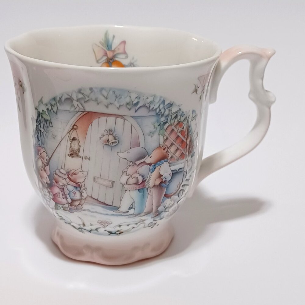 Vintage Royal Albert Tea Cup 1987 The Carolers The Wind in the Willows Christmas